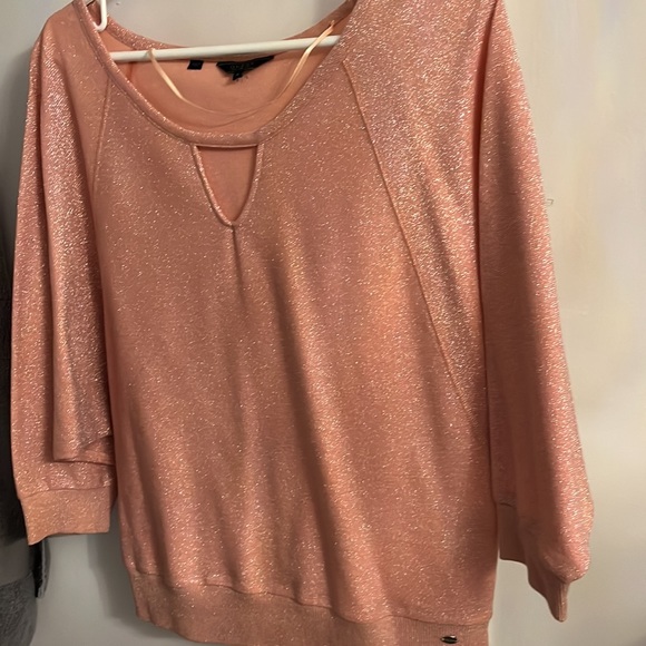 NWOT GUESS SPARKLY SWEATER 🔥🔥🔥🔥 - Picture 2 of 6